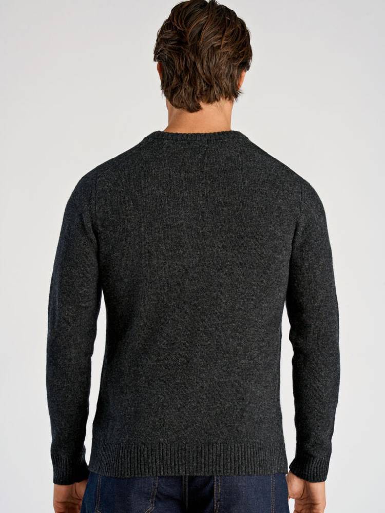Lambswool o-neck knit
