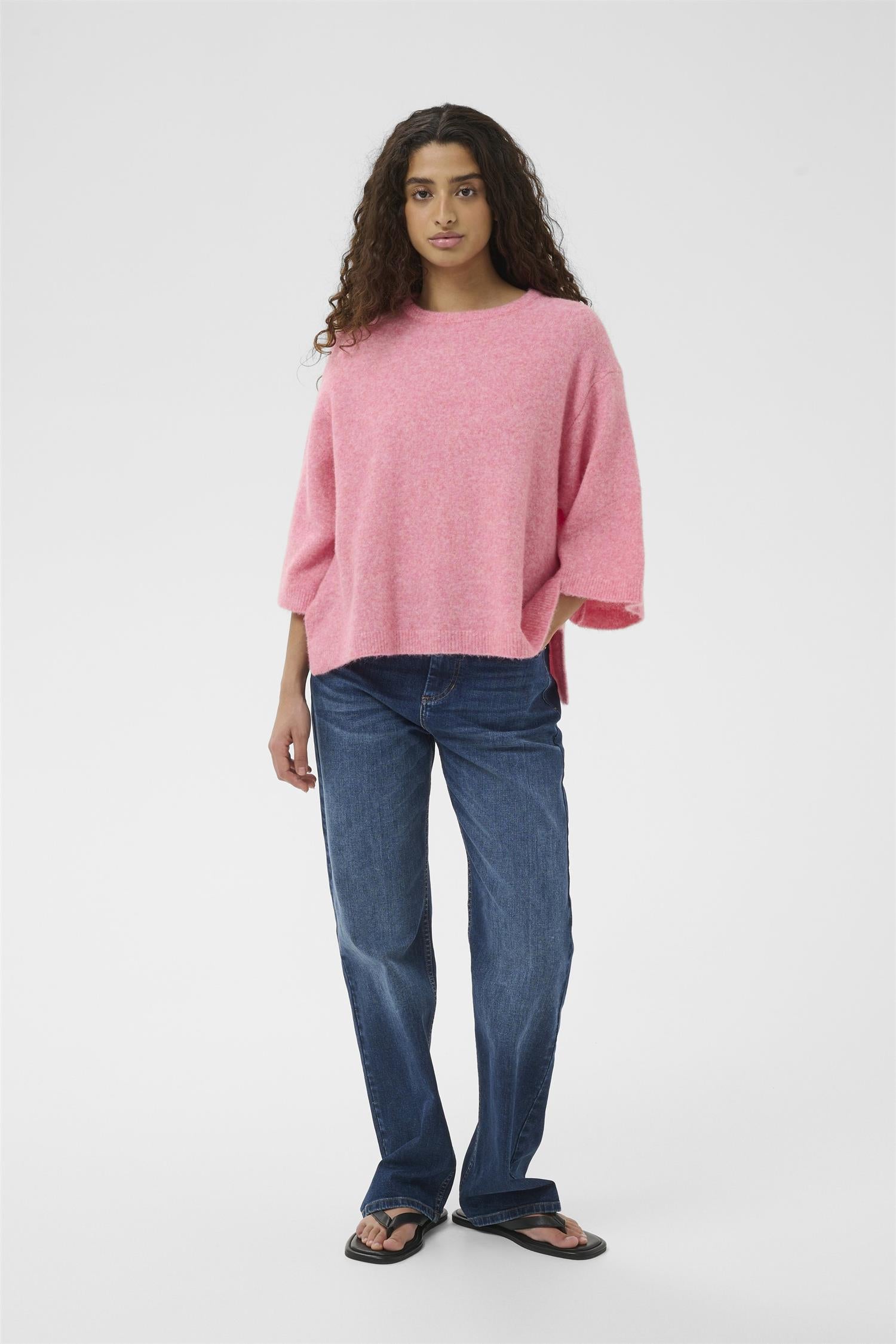 Guniiw Tee