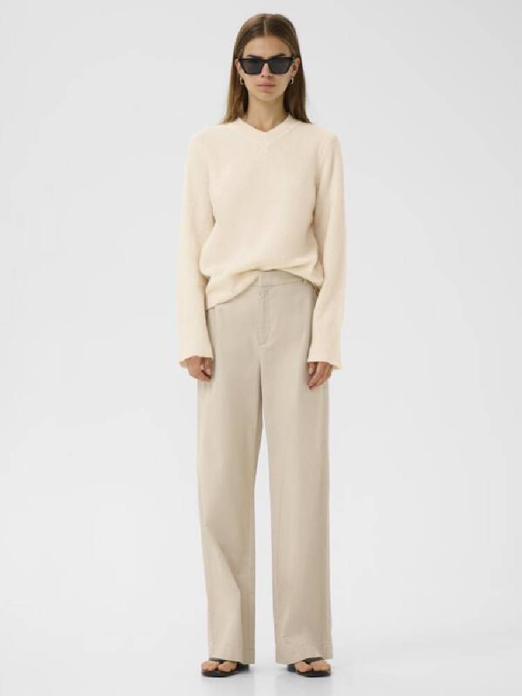 Guniiw V-Neck