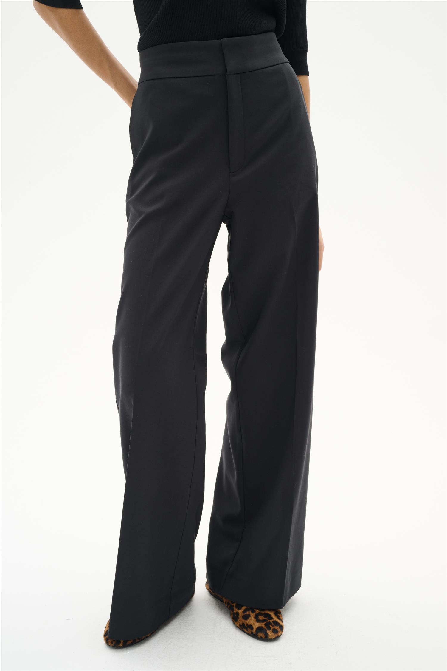 Zellaiw Wide Pant