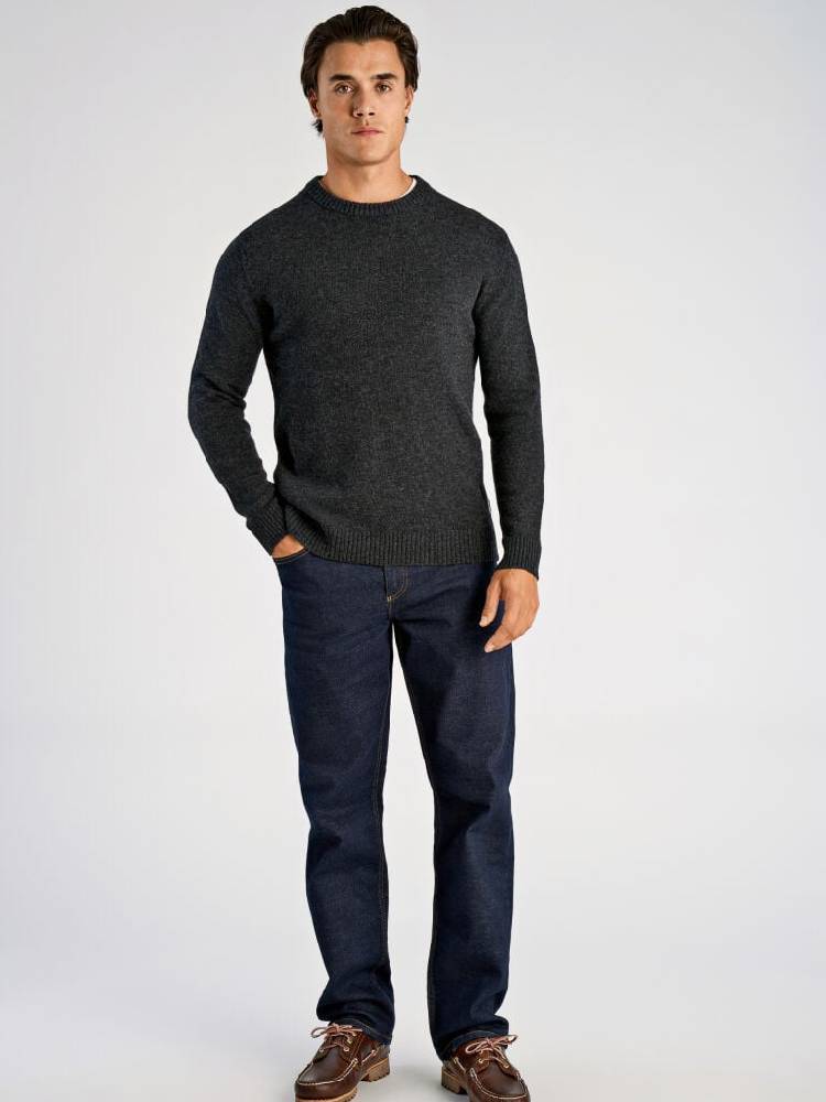 Lambswool o-neck knit