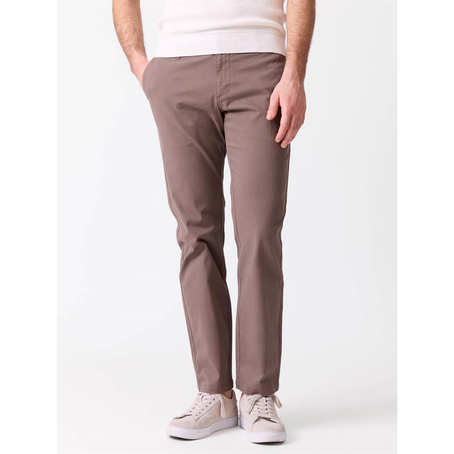 Lloyd Chinos