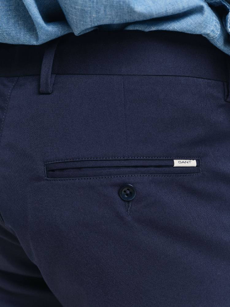 SLIM SPORTS SHORTS