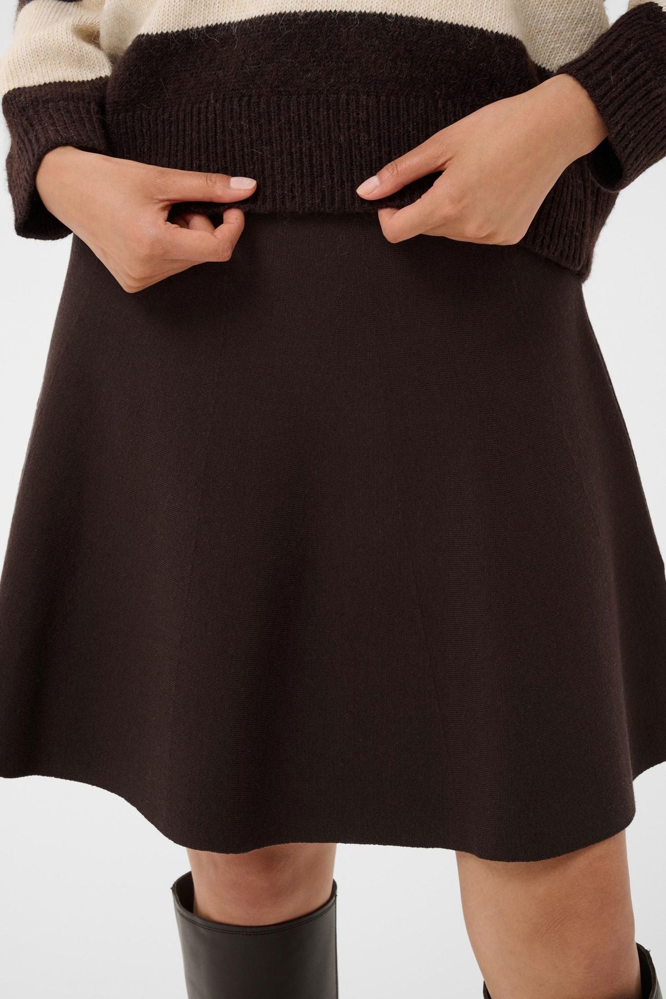 Vikesepw Skirt