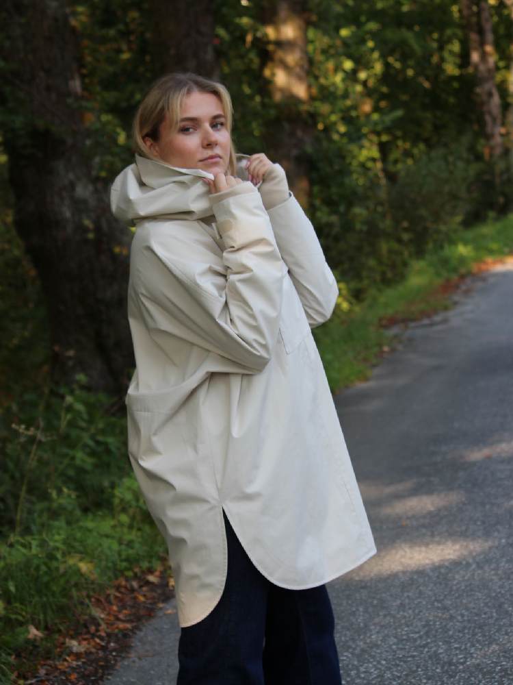 Lilly Poncho