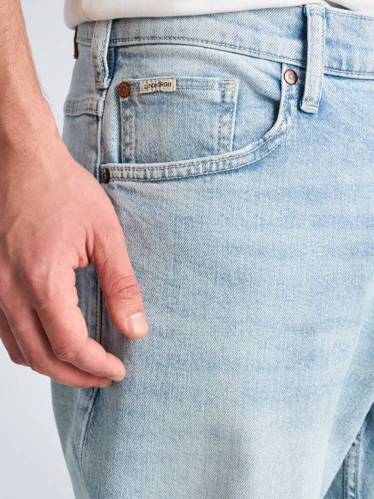 Loose fit jeans