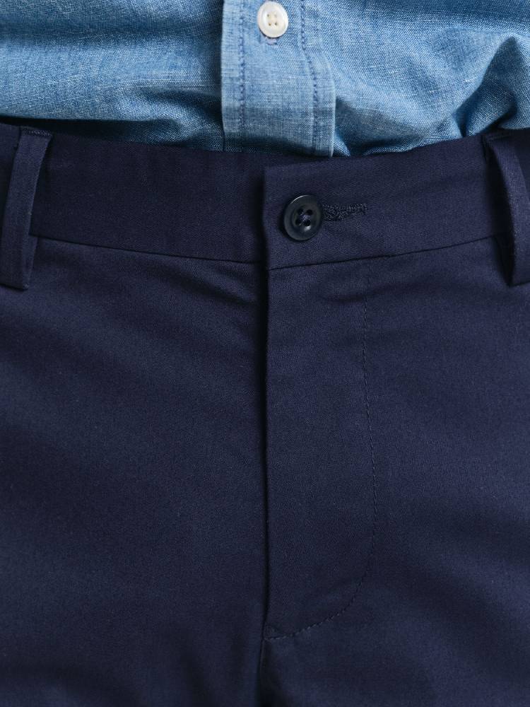 SLIM SPORTS SHORTS