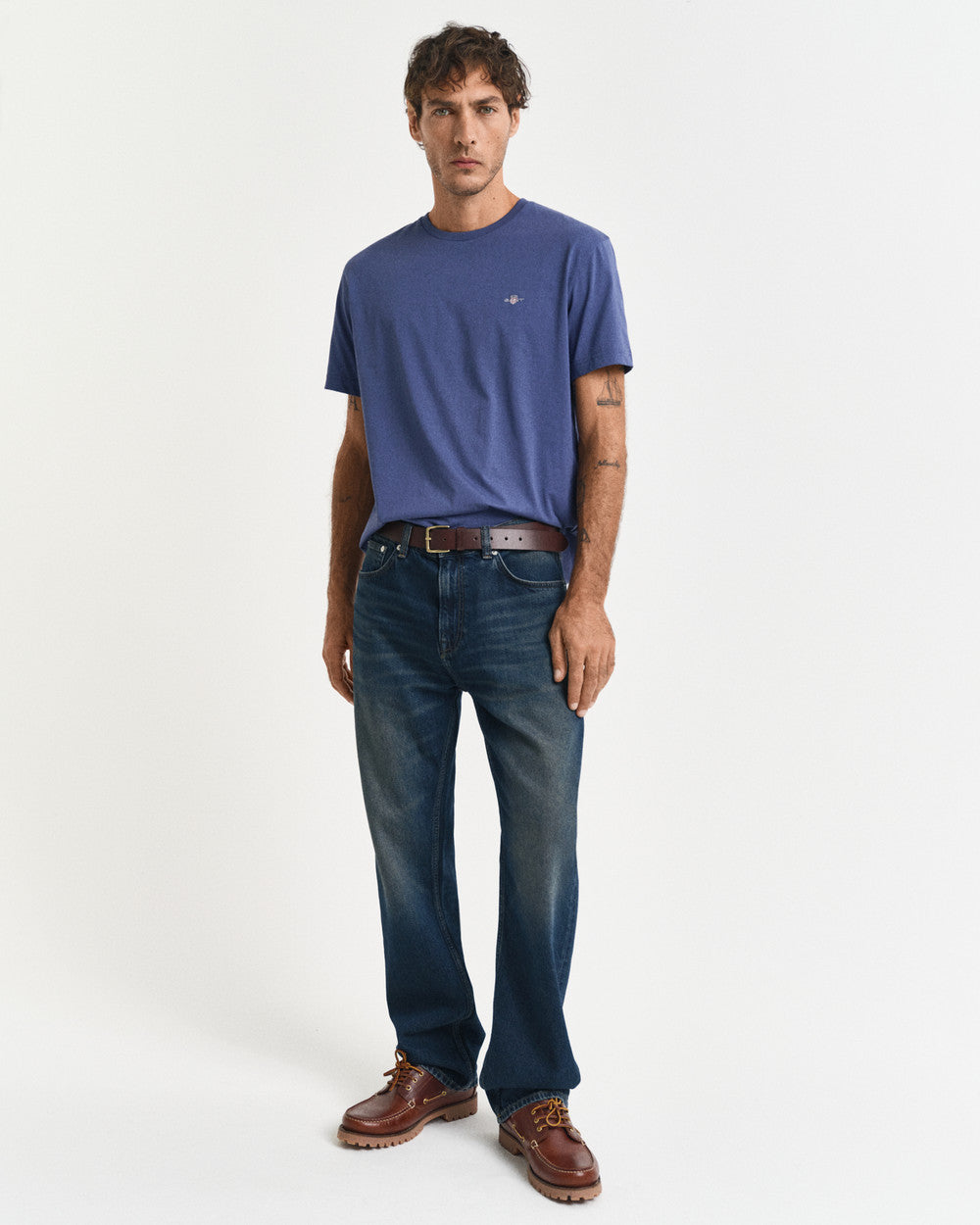REG SHIELD SS T-SHIRT