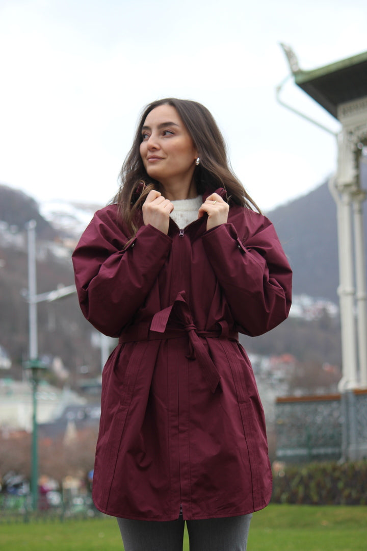 Anna Cape