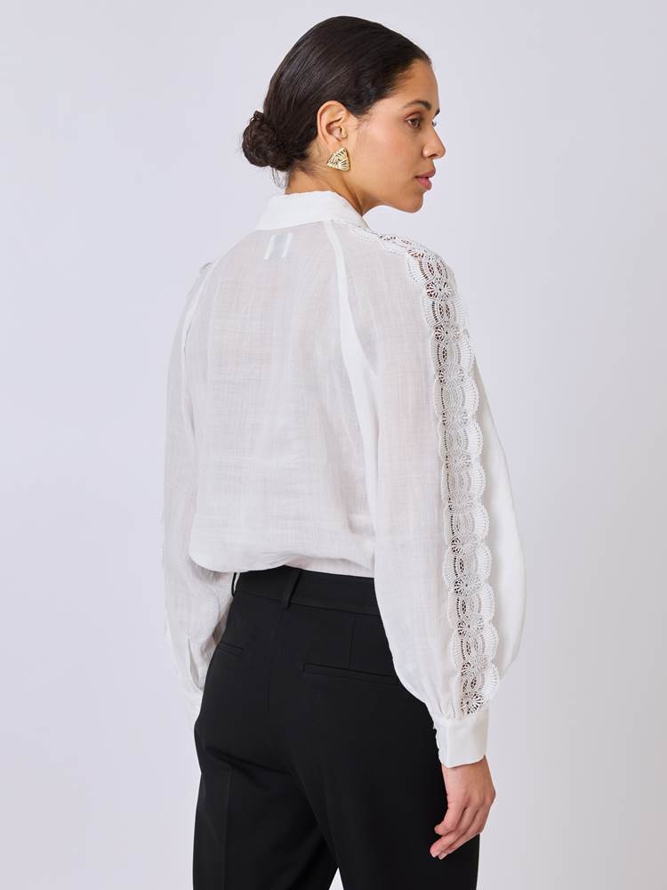 Tone bluse