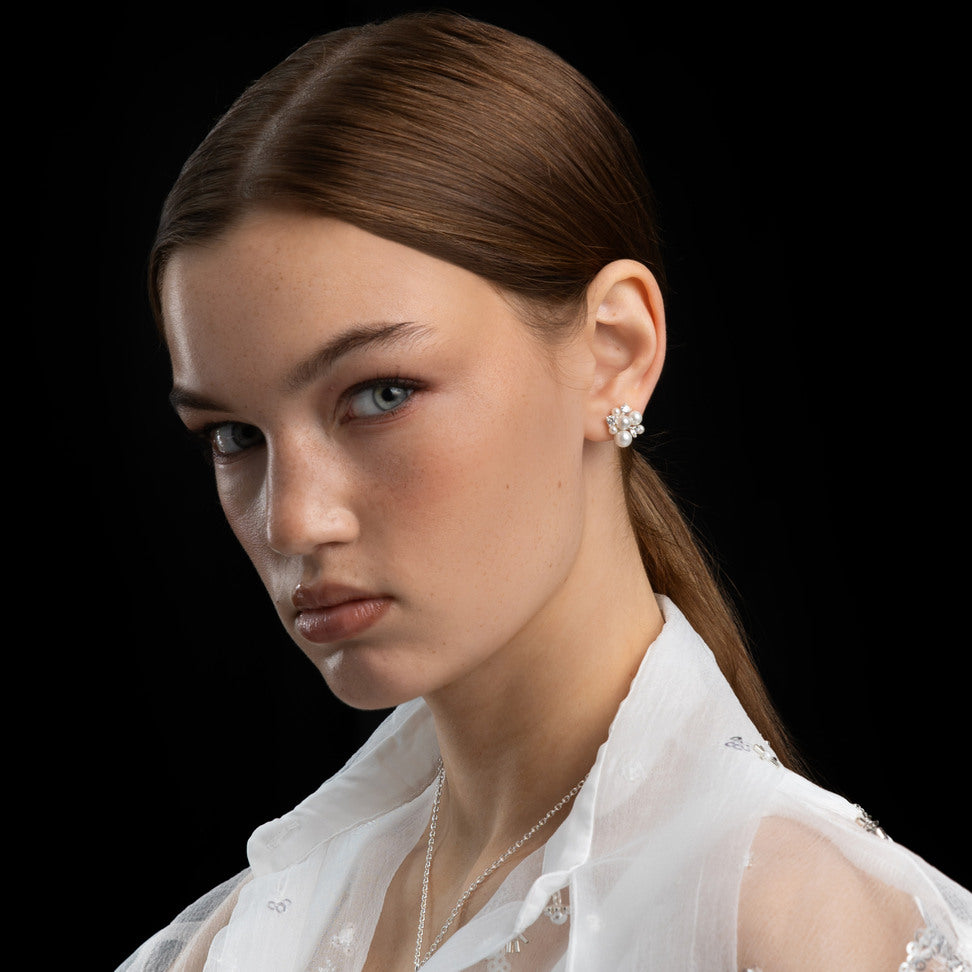Mayfair irregular pearl ear