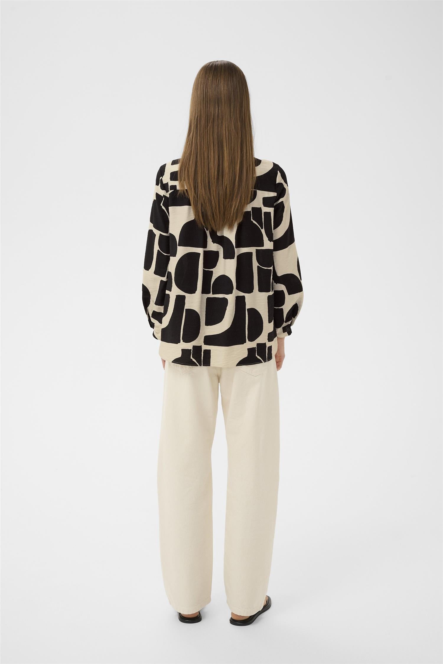 Lynniw Blouse