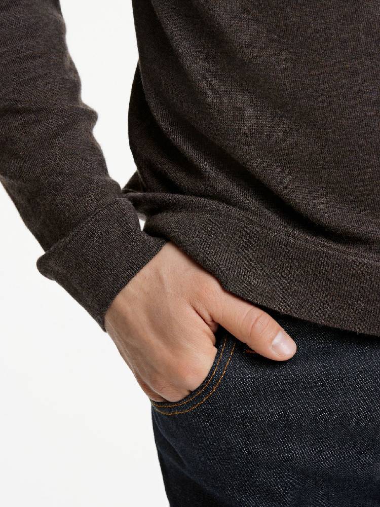 100 % Merino Crew Neck Knit
