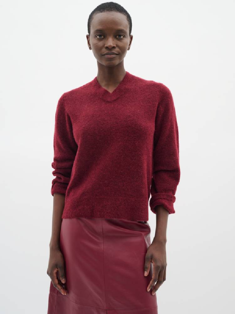 Guniiw V-Neck