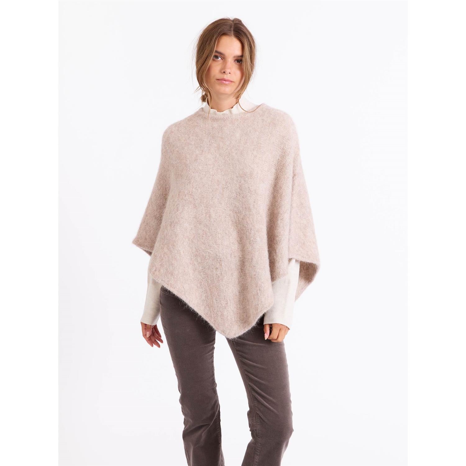 Hanne Poncho/ 4