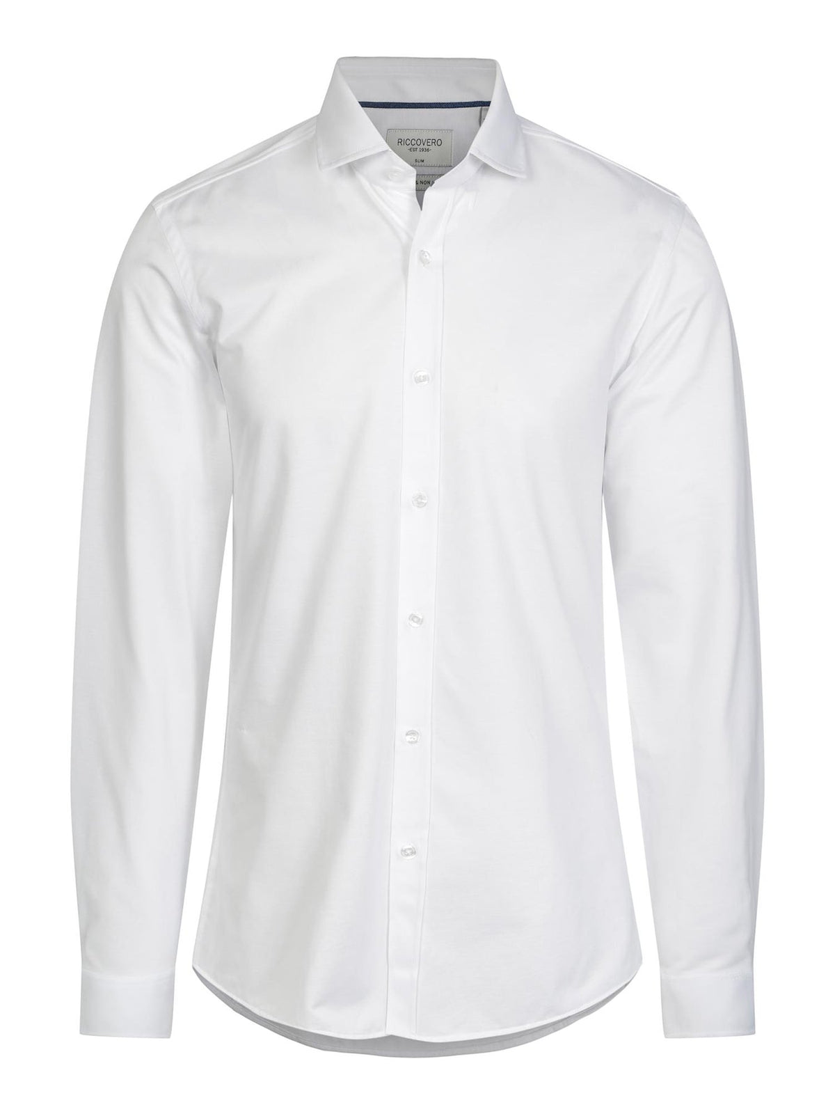 Leo Tailor fit