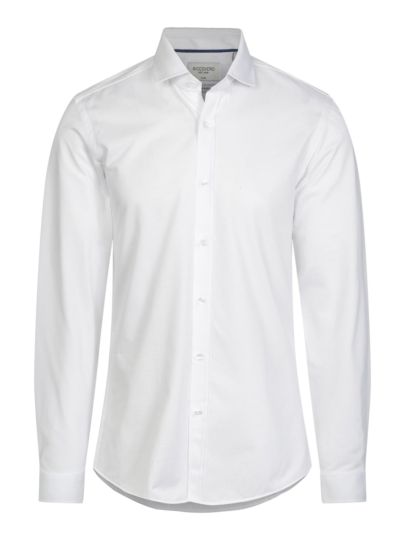 Leo Tailor fit