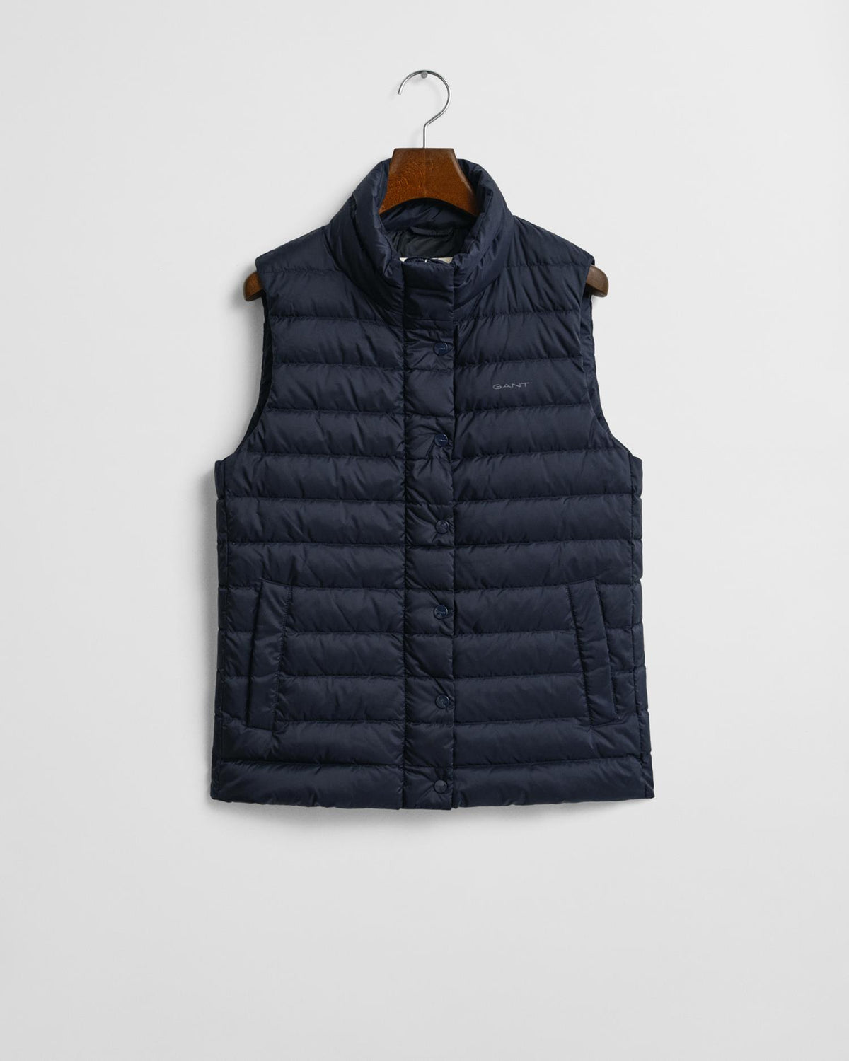LIGHT DOWN VEST