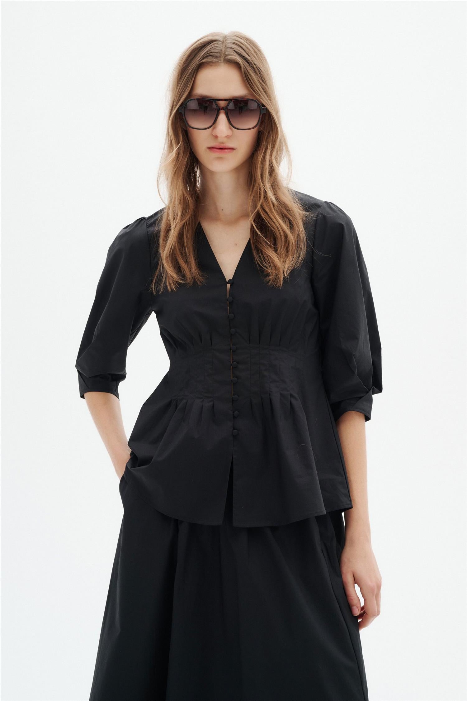 Hazeiw Fitted Blouse