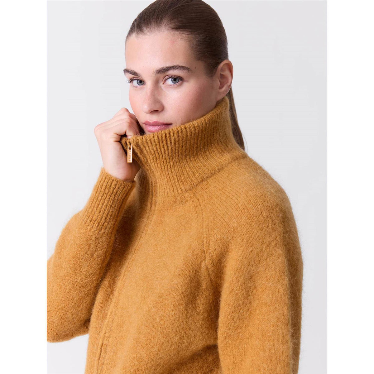 Carmela Cardigan