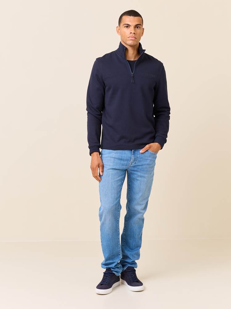 Emile zipneck
