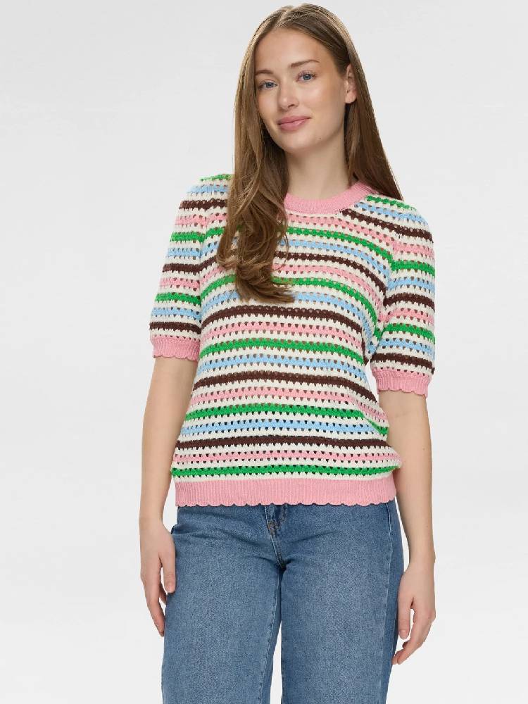 NUNANCY PULLOVER
