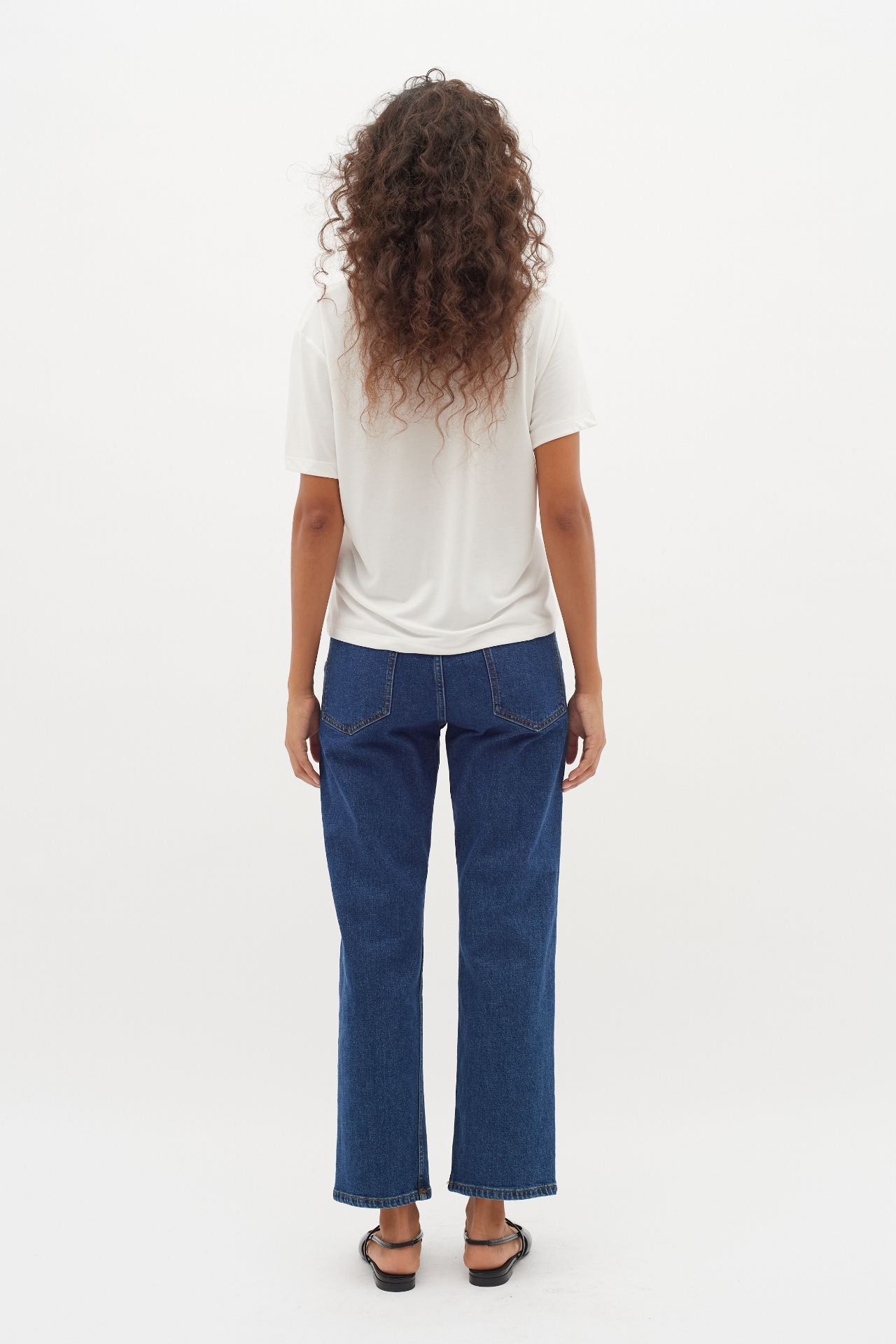 LilianaIW Base V-Neck