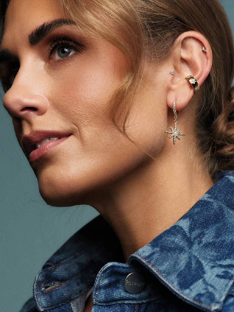 Stella Hoops, Tone Damli