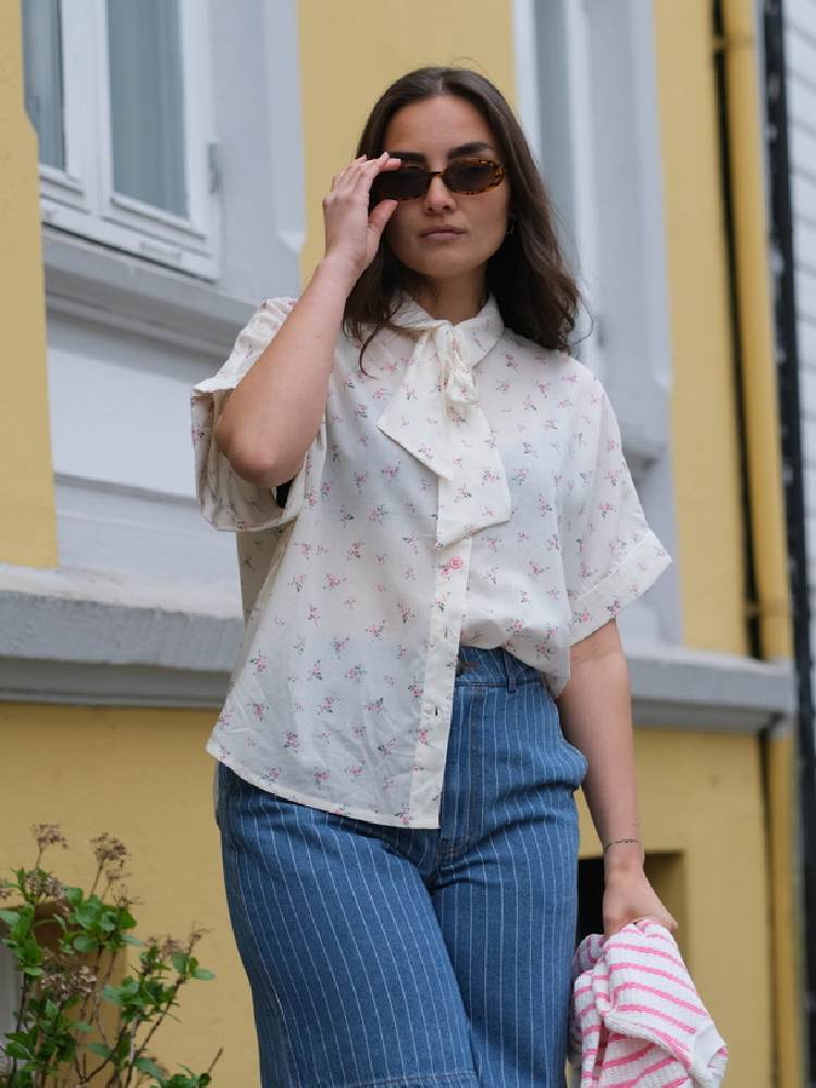 NULULIANA SS BOW SHIRT