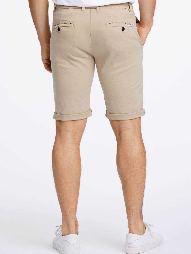 Superflex chino shorts