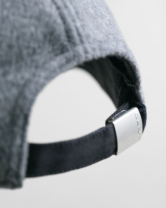 LUSTROUS MELTON CAP