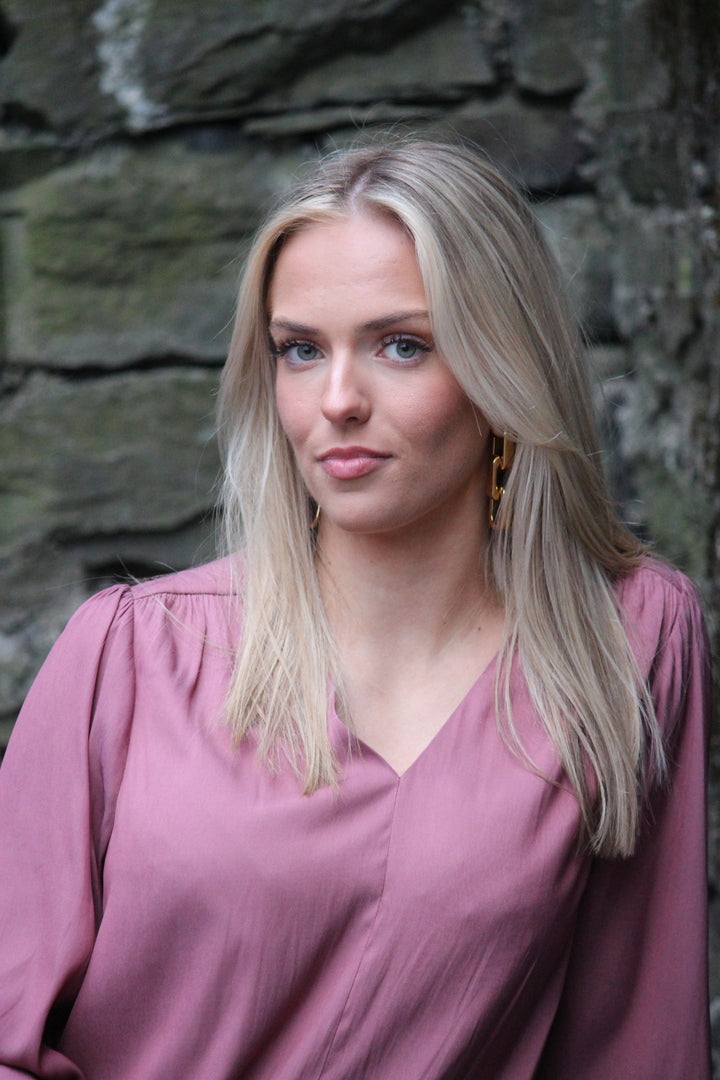 Lip Blouse