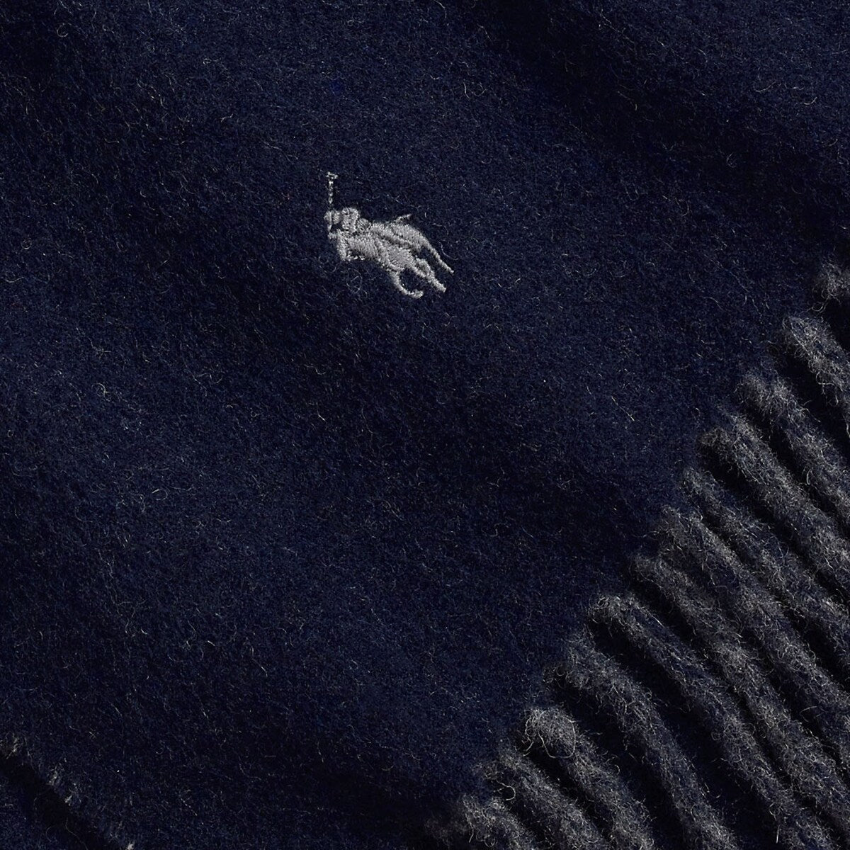 CLSSC RVRSBL-SCARF-OBLONG