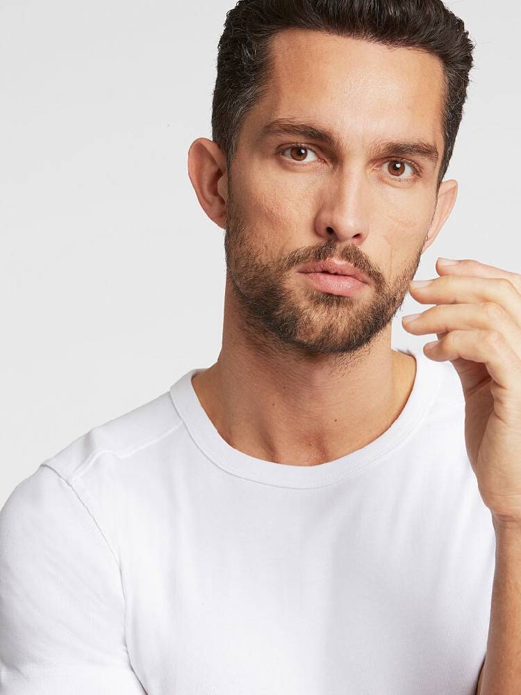 BASIC T-SHIRT