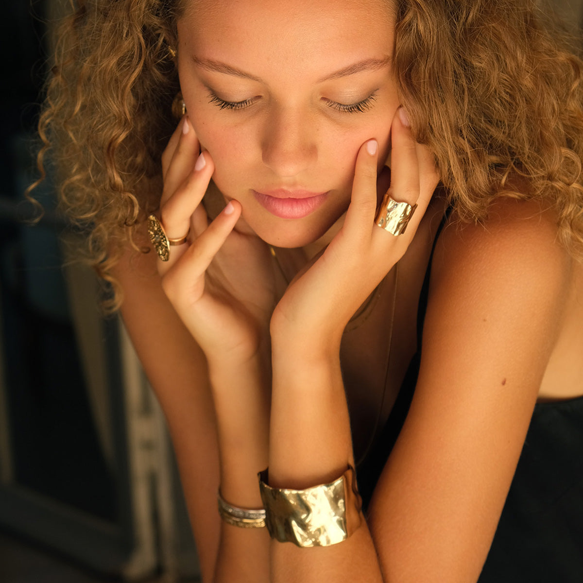 Bracelet, adj. "Sculptured" Cuff, GP