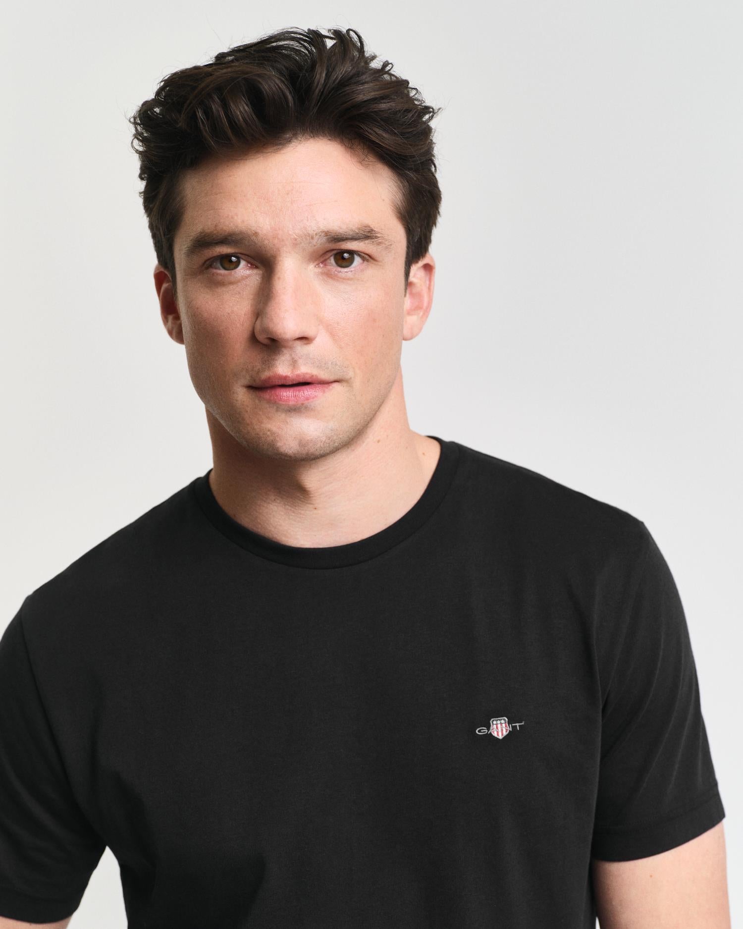REG SHIELD SS T-SHIRT