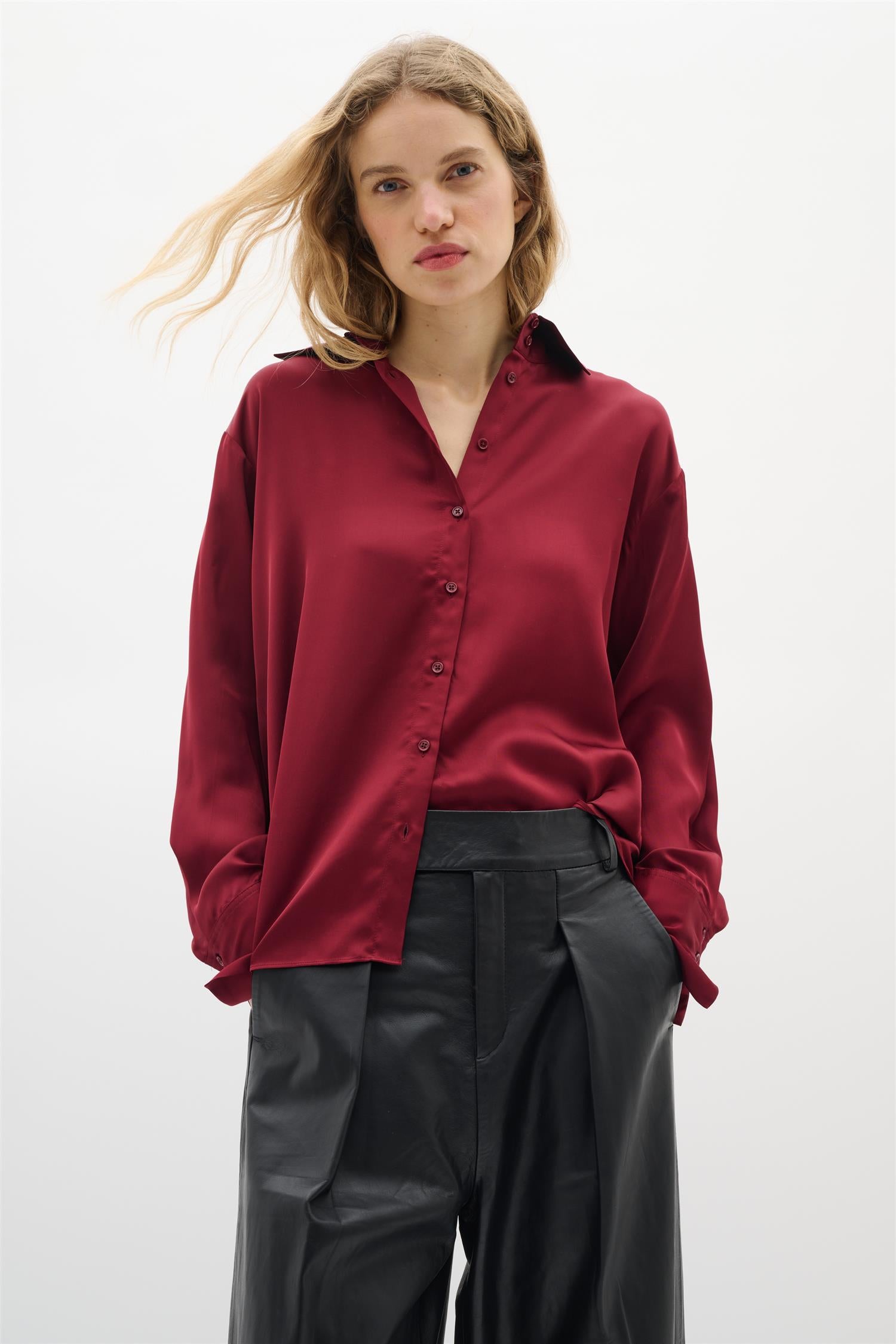 Paulineiw Shirt
