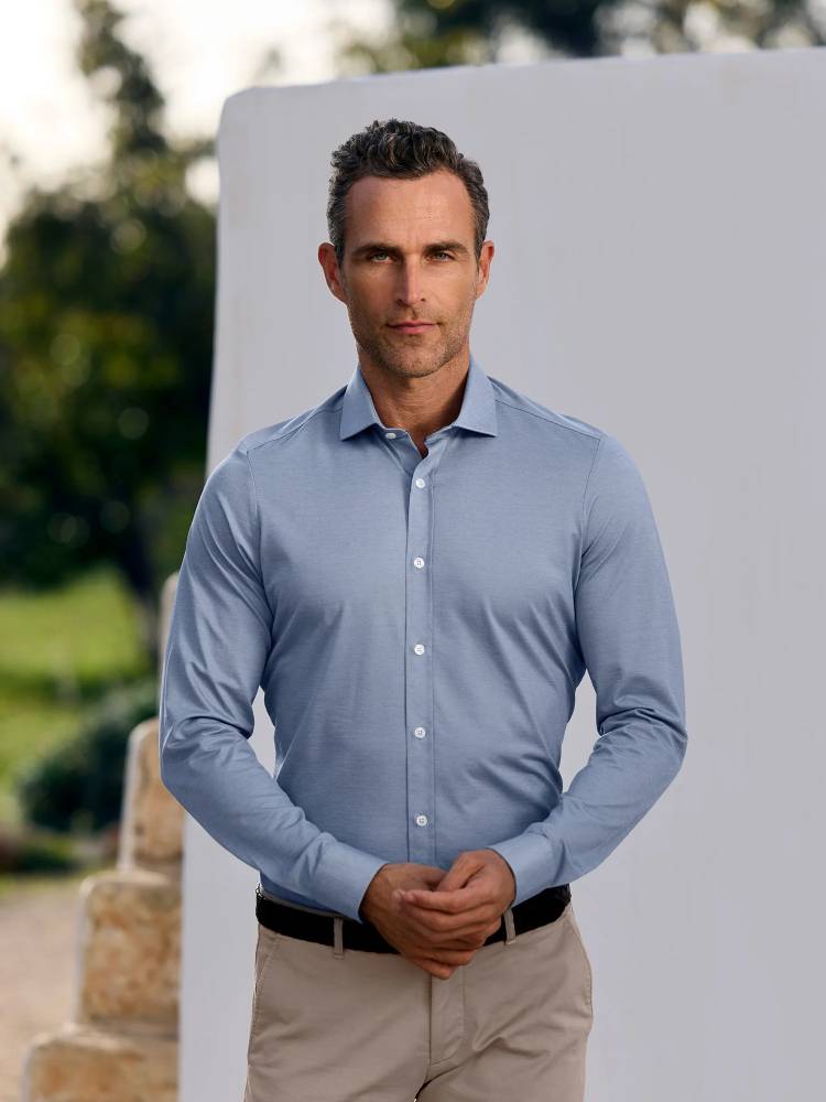 Leo Tailor fit