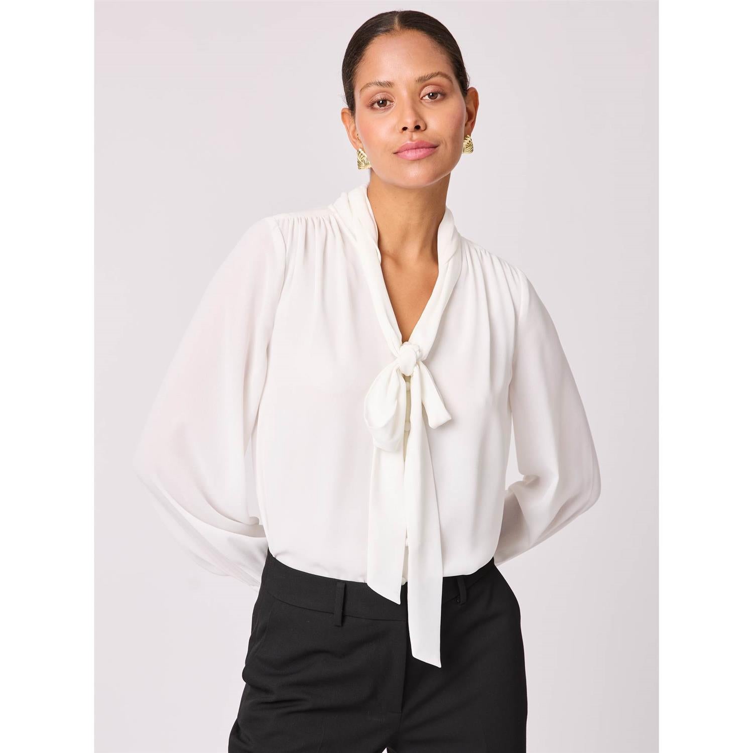Kelly Bluse