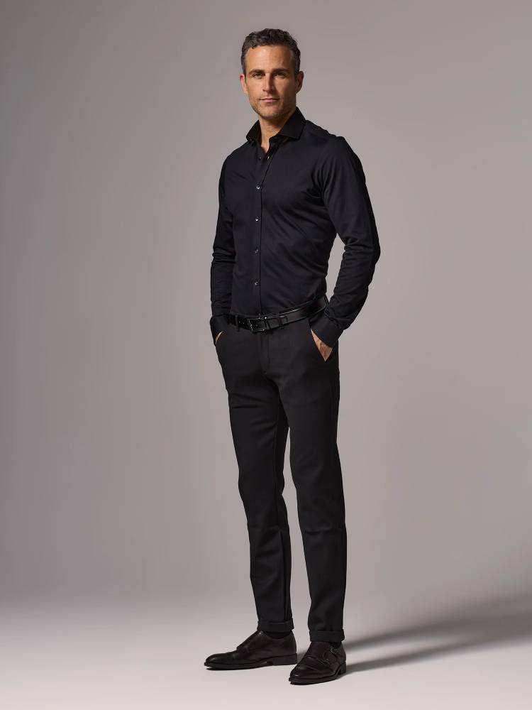 Leo Tailor fit