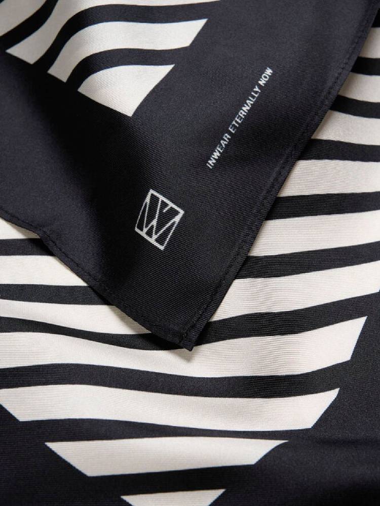 Rafiqiw Scarf