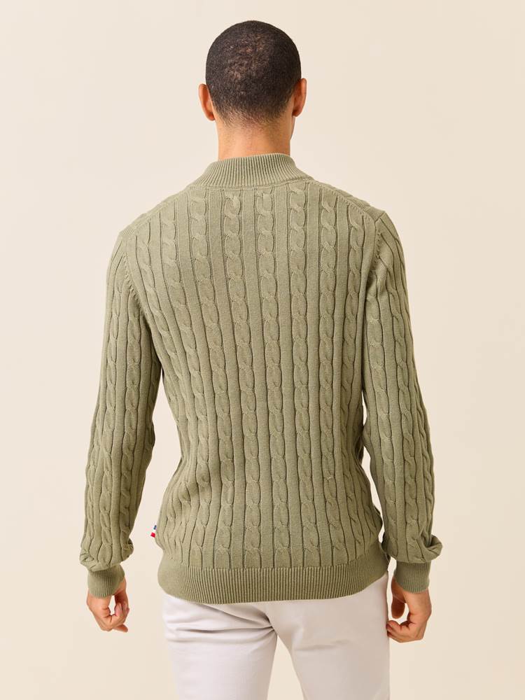 Morton zipneck