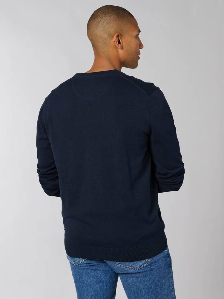 Gerard V-Neck