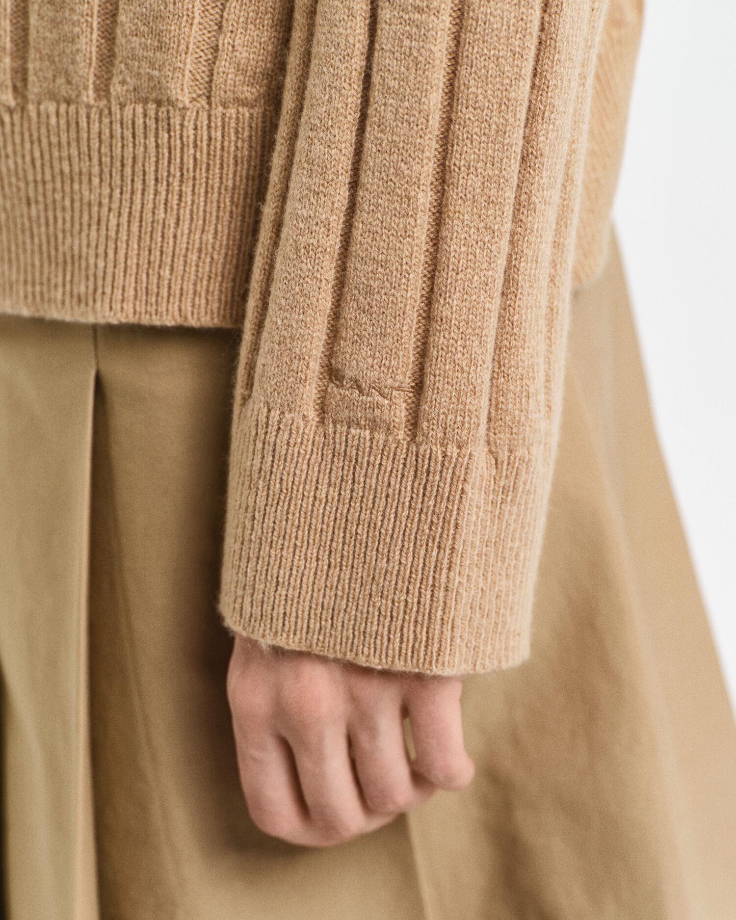 WIDE RIBBED WOOL STAND COLLAR