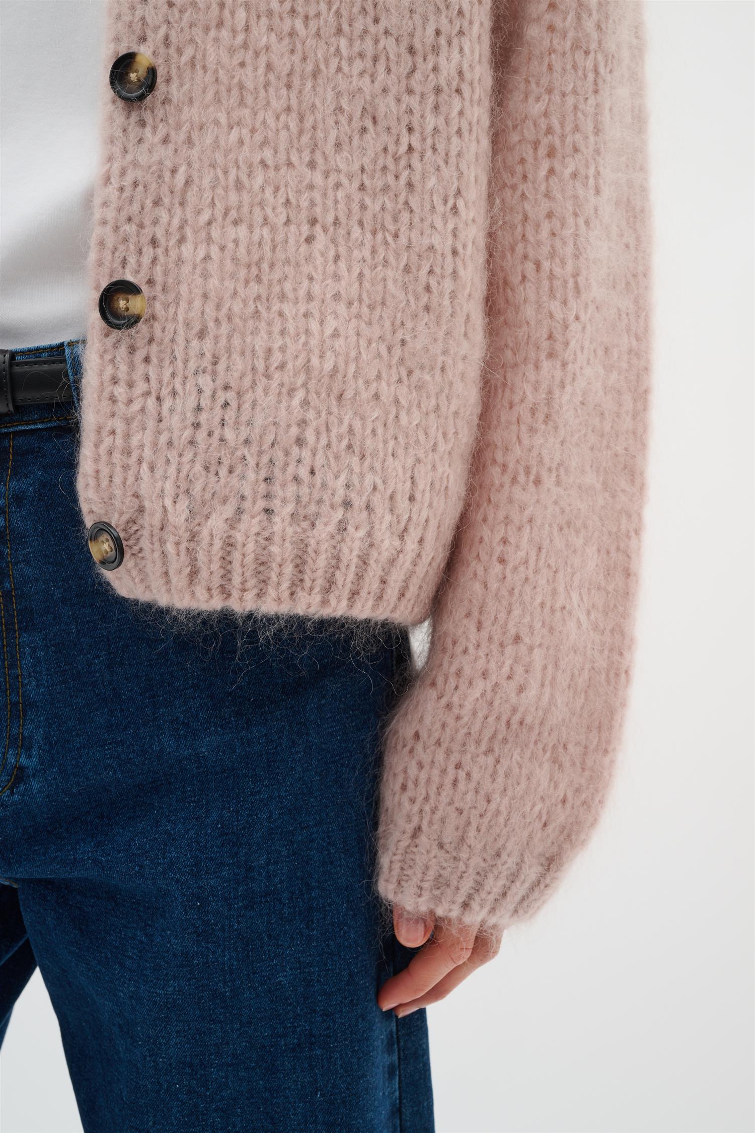 Jetraiw Cardigan