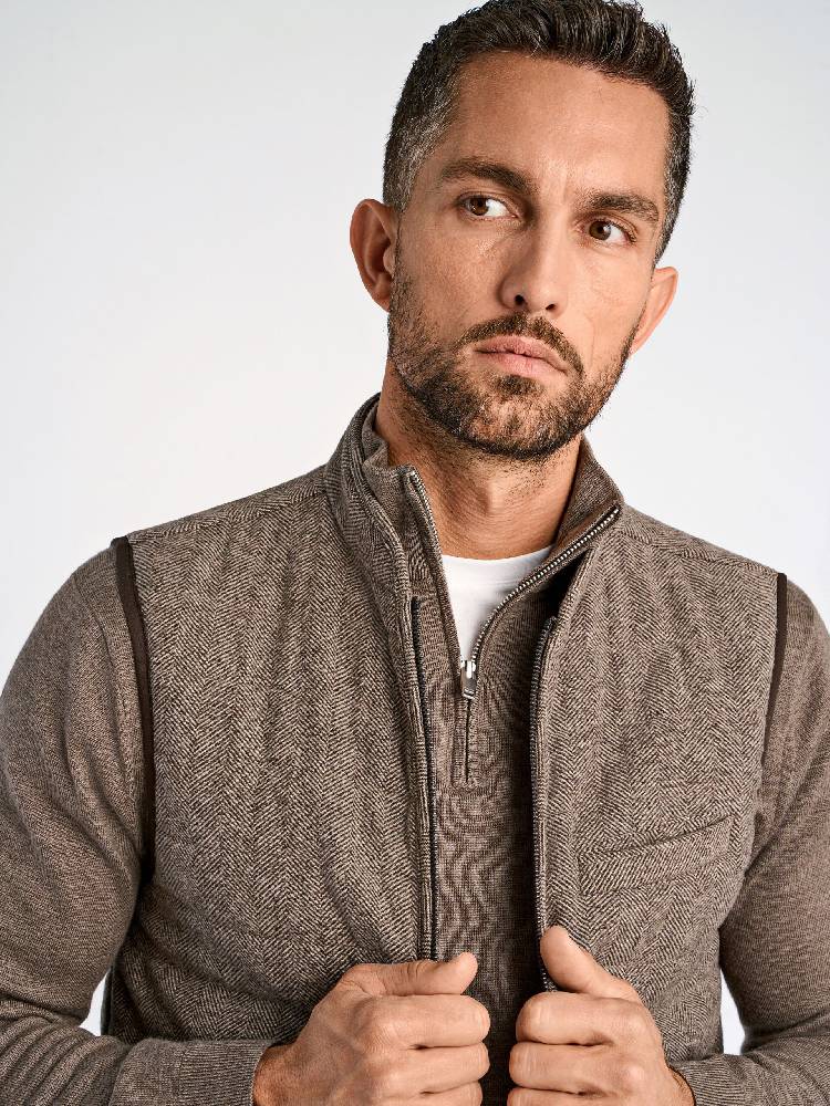 Light padded zip through vest