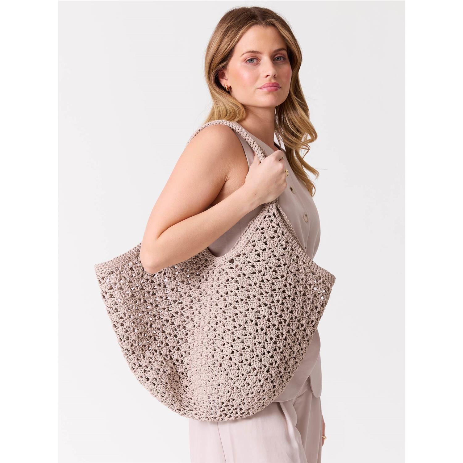 Maja Crochetveske