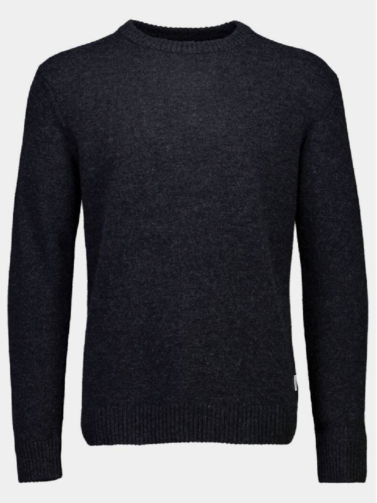 Lambswool o-neck knit