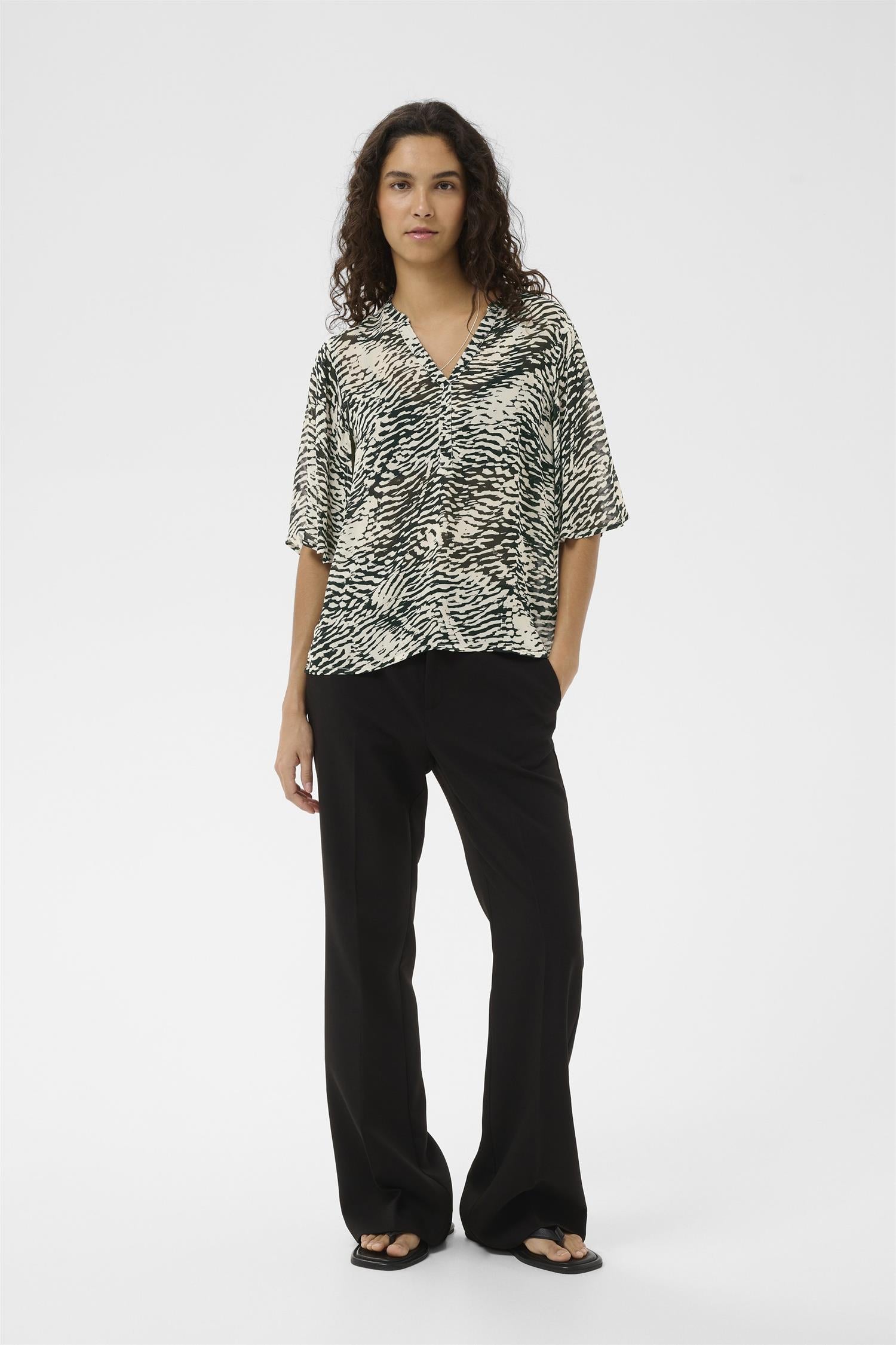 Lyoniw Top