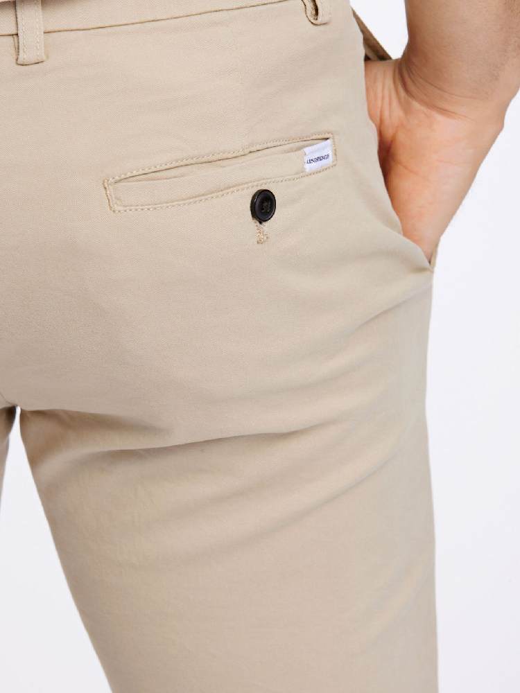 Superflex chino shorts